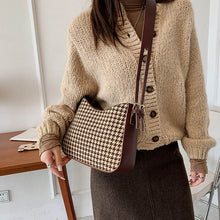 Load image into Gallery viewer, Inverno de lã pano sacos ombro para as mulheres moda crossbody saco 2022 hit simples bolsas luxo e bolsas feminino viagem totes