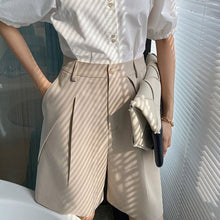 Load image into Gallery viewer, Khaki Women&#39;s Summer Fashion Shorts Knee-length Wide High Waist Formal Long Shorts Female Loose Casual Short Pants Women Black