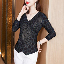 Load image into Gallery viewer, Knitted V-neck Bottoming Shirt Fashion Casual Long-Sleeve Women&#39;s T-Shirt New 2021 Autumn Women Clothing Tops