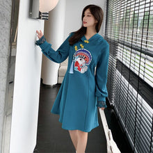 Load image into Gallery viewer, Lace Patchwork Long Sleeve Retro Buckle Hooded Sweater Women Winter Thicken Chinese Style Cheongsam Hoodies Female Casual Top