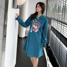 Load image into Gallery viewer, Lace Patchwork Long Sleeve Retro Buckle Hooded Sweater Women Winter Thicken Chinese Style Cheongsam Hoodies Female Casual Top