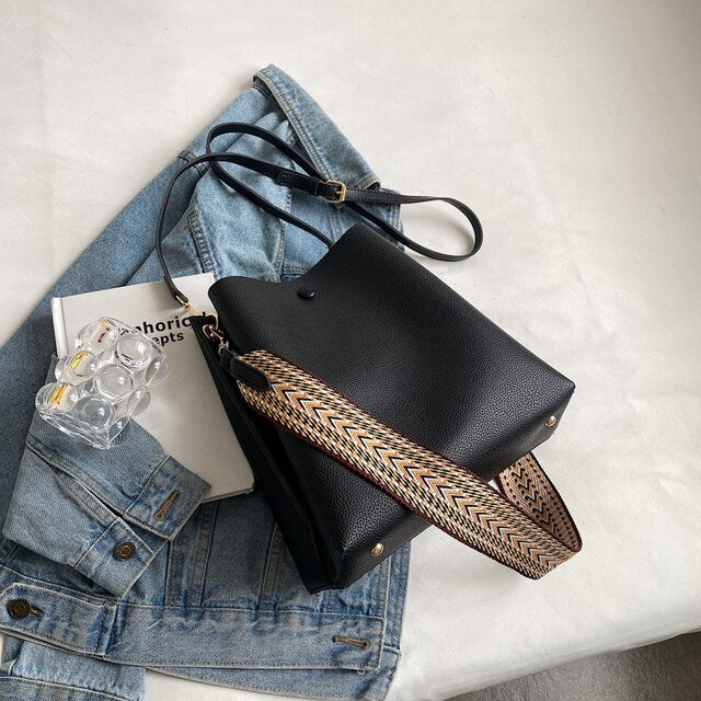 Ladies Simple Large Bags Fashion Casual Bucket Bags Solid Color Leather Ladies Bags Wide Straps Shoulder Bags Messenger Bags