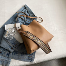 Load image into Gallery viewer, Ladies Simple Large Bags Fashion Casual Bucket Bags Solid Color Leather Ladies Bags Wide Straps Shoulder Bags Messenger Bags