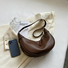 Load image into Gallery viewer, Ladies solid leather shoulder bag Fashion casual crossbody bag dumpling bag winter new dark women&#39;s mobile phone bag