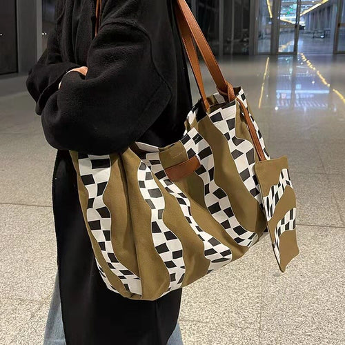 Large-capacity canvas bag 2021 new all-match western fashion one-shoulder tote bag