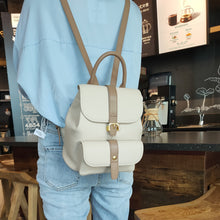 Load image into Gallery viewer, Leather Backpack Women&#39;s Bags 2022 New Trend Soft Leather Top Layer Leather Casual All-match Pure Leather Bag Small Backpack