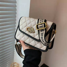 Load image into Gallery viewer, Lingge bolsas pequenas de couro pu, bolsas crossbody de designer fashion para mulheres, bolsa mensageiro de viagem de 2022