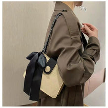 Load image into Gallery viewer, Lingge chain pequeno quadrado saco na moda bordado thread crossbody estilo ocidental um ombro axila saco