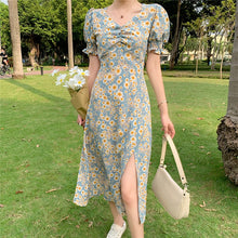 Load image into Gallery viewer, Little Daisy Floral Dress Women 2021 Summer French Gentle Temperament Sundress Female Thin Waist Platycodon Long Vestidos Ladies