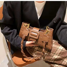 Load image into Gallery viewer, Luxury baguette texture retro new fashion one-shoulder underarm stone pattern diagonal bag