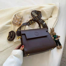 Load image into Gallery viewer, Luxury brand simple retro 2021 new trendy all-match high-quality fashion one-shoulder handbag