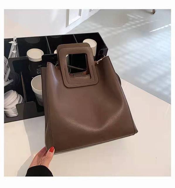 Luxury handbags, high-end design, portable large-capacity tote bags, atmospheric one-shoulder simple handbags