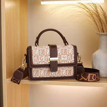 Load image into Gallery viewer, Luxury high design female bag 2022 new retro fashion letter hit color portable small square bag shoulder messenger bag