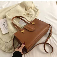Load image into Gallery viewer, Luxury high design niche texture 2022 new all-match messenger bag fashion one-shoulder portable female bag