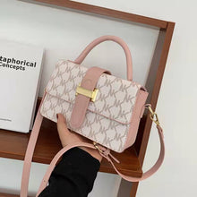 Load image into Gallery viewer, Luxury ladies high-quality western-style one-shoulder diagonal small square bag wallet