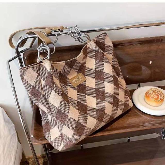 Luxury women's bag 2022 new wild high-end brand large-capacity western style one-shoulder tote bag