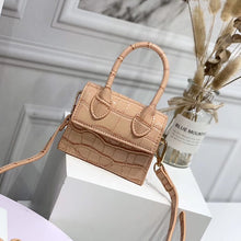 Load image into Gallery viewer, Mini Small Square bag 2020 Fashion New Quality PU Leather Women&#39;s Handbag Crocodile pattern Chain Shoulder Messenger Bags