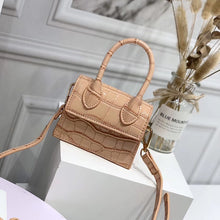Load image into Gallery viewer, Mini Small Square bag 2020 Fashion New Quality PU Leather Women&#39;s Handbag Crocodile pattern Chain Shoulder Messenger Bags