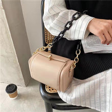 Load image into Gallery viewer, Mini caixa preta design de couro do plutônio sacos crossbody para as mulheres  bolsas de luxo e bolsas tendência feminina lu