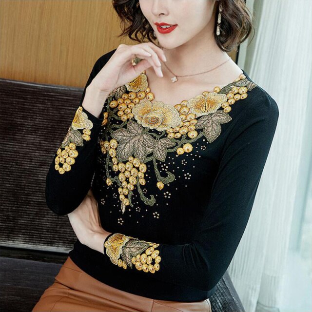 New 2021 Autumn Winter Woman tshirts Fashion Long Sleeve Embroidered Women Tops And Shirt M-4XL Plus Size Women Clothing Blusas