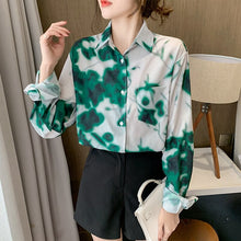 Load image into Gallery viewer, New 2021 Autumn Women Chiffon Shirt Fashion Turn Down Collar Long Sleeve Loose Print Blouse For Women Clothing