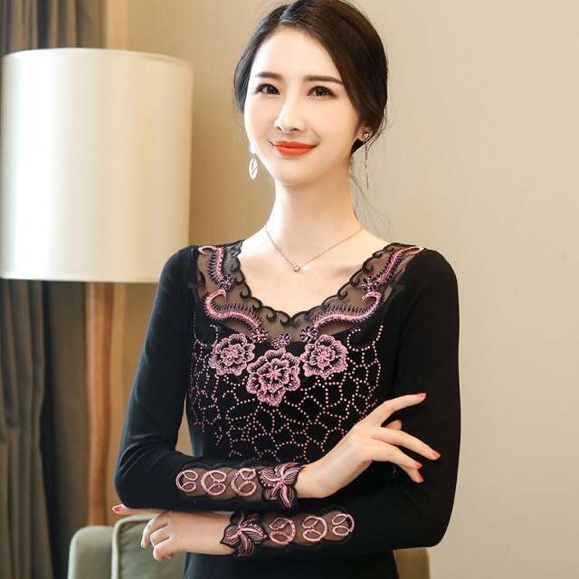 New 2021 Autumn Women's Tops Fashion Rose Embroidered Long-sleeved Bottoming Shirt Elegant Diamonds Plus Size Lace Tops