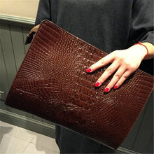 Load image into Gallery viewer, New Handbag Crocodile Clutches Leather Ladies Hand Bags Envelope Women Messenger O Bag Praty Evening Handbags Purses Sac A Main