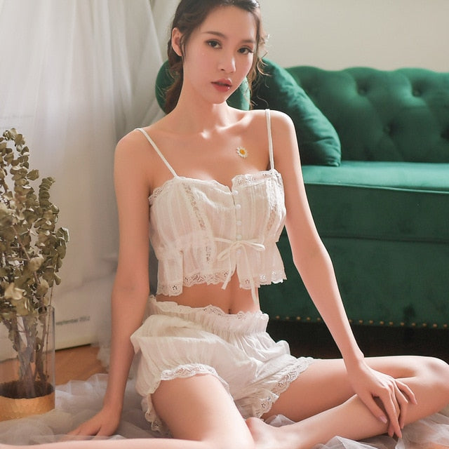 New Sling Tops Lace Ruffles Shorts Pajamas Set for Women Beautiful Sexy Seduction Nightgown Underwear Lingerie Sleepwear