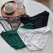 Load image into Gallery viewer, New Traceless Low Waist Sexy Leopard Rib Wrap Hip Ice Silk Pants Women&#39;s Summer Thin Triangle Women Thong Women Panties girls br