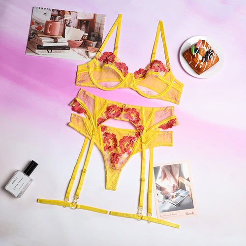 New Women Sexy Embroidery Sensual Lingerie Underwear Lace Erotic Costume Bra and Brief Set Transparent Exotic Lingerie Underwear