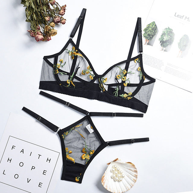 New Women Sexy Embroidery Sensual Lingerie Underwear Lace Erotic Underwire Bra and Brief Sets Transparent Exotic Underwear