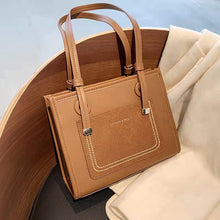 Load image into Gallery viewer, Pequeno feminino totes esfrega couro designer bolsa e bolsas para as mulheres 2021 retro tendências de luxo marca viagem simples