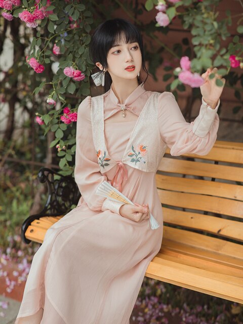 Pink Vestido Sweet Stand-up Collar Design Sense Hollow Chiffon Dress Fall Long Sleeved Flower Embroidery Elegant Romantic Dress