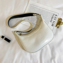 Load image into Gallery viewer, Retro Crocodile Pattern Crossbody Bags For Women 2020 Luxury Hobo Bags Women Bags Designer Saddle Bags Lady Purses And Handbags