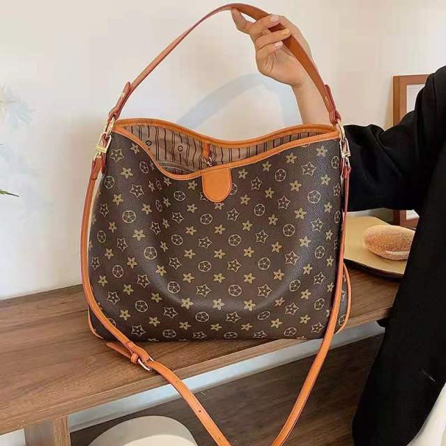 Retro aging shopping bag shoulder bag 2021 new trendy large-capacity tote diagonal commuter female bag
