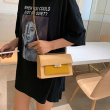 Load image into Gallery viewer, Scrub couro crossbody sacos para as mulheres 2022 pequeno simples bolsa de ombro senhora corrente bolsas e bolsas bolsa de mão v