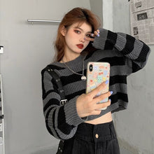Load image into Gallery viewer, Short Striped Y2k Women Sweaters O neck Pullovers Knitted Jumpers Loose Sexy Sweet Students Streetwear Fashion Stylish Vintage