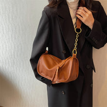 Load image into Gallery viewer, Solid color leather casual messenger bag 2022 autumn and winter new style ladies shoulder bag mobile phone bag women&#39;s bag