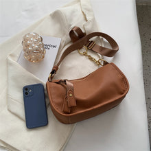 Load image into Gallery viewer, Solid color leather casual messenger bag 2022 autumn and winter new style ladies shoulder bag mobile phone bag women&#39;s bag