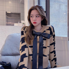 Load image into Gallery viewer, Spring and Autumn Retro Temperament Cardigan Women&#39;s Short Loose Contrast Color Long Sleeve Bow Knit Sweater Jacket Women 2021