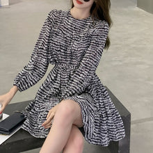 Load image into Gallery viewer, Summer Dresses 2021 New Chiffon Floral High End French Temperament Small Loose Belt Dress O-neck Knee Robe Vestidos De Verano