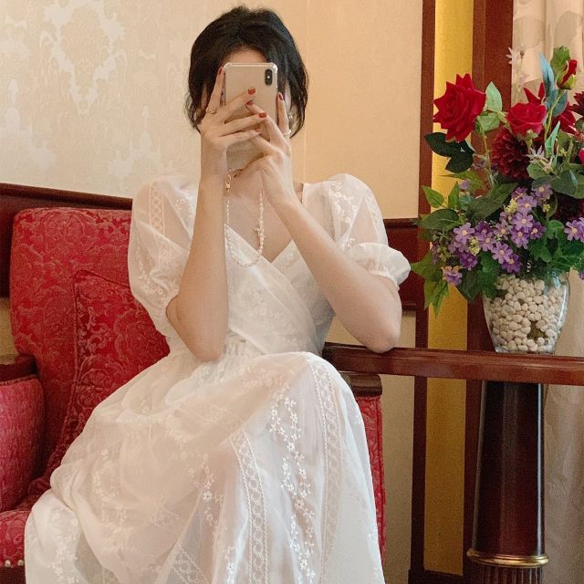 Summer Vintage Fairy White Dress Women 2021 Designer V-Neck Party Elegant Midi Dress Female Puff Sleeve Casual Sweet Dress 2021