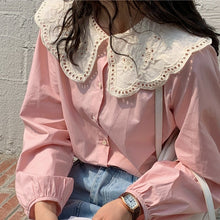 Load image into Gallery viewer, Sweet Lace Stitching Doll Collar Shirt Women Korean Puff Sleeve Single Breasted Blouse Tops Women Spring Autumn Blusas Mujer