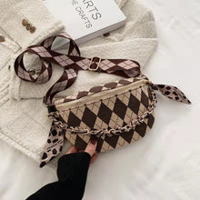 Load image into Gallery viewer, The new trendy all-match crossbody high-quality texture niche fashion one-shoulder belt bag