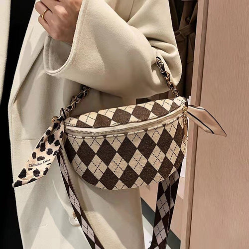 The new trendy all-match crossbody high-quality texture niche fashion one-shoulder belt bag