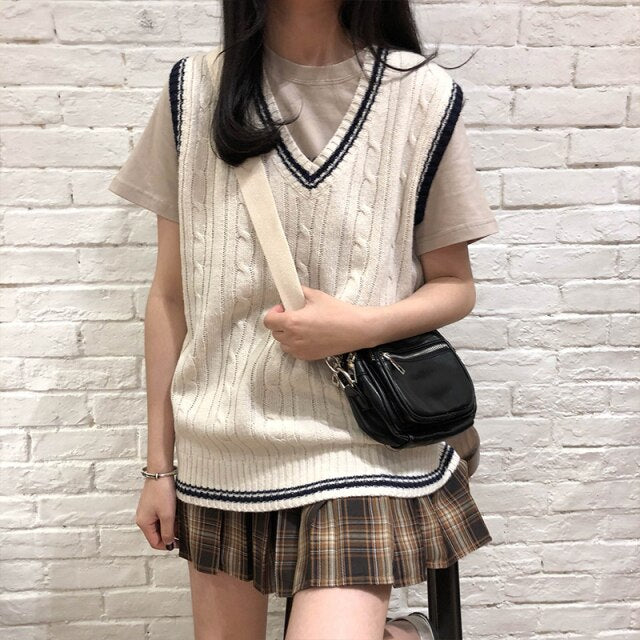 V Neck Patchwork Sleeveless Knitted Vest All-match College Style Pullover 2022 Spring New Loose Twist Stripes Waistcoat Sweater