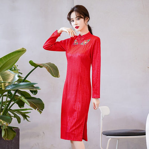 Vintage Embroidery Buckle Stand Collar Knee Length Dress Women Long Sleeve Plus Size Chinese Style Elegant Improved Cheongsam