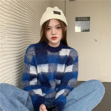 Load image into Gallery viewer, Woman Sweaters 2021 Autumn New Korean Fashion Casual Wild Round Neck Loose Lattice Plaid Pattern Long-sleeved Knitted Sweater