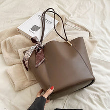 Load image into Gallery viewer, Women&#39;s casual bucket bag Solid leather women&#39;s bag Shoulder bag Fashion shopping bag 2-piece women&#39;s bag