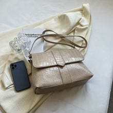 Load image into Gallery viewer, Women&#39;s new style shoulder bag stone grain messenger bag flip type women&#39;s bag zipper women&#39;s bag